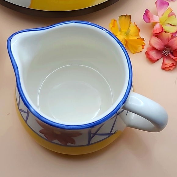CIC handpainted ceramic teapot yellow blue and white with matching creamer - Picture 6 of 7